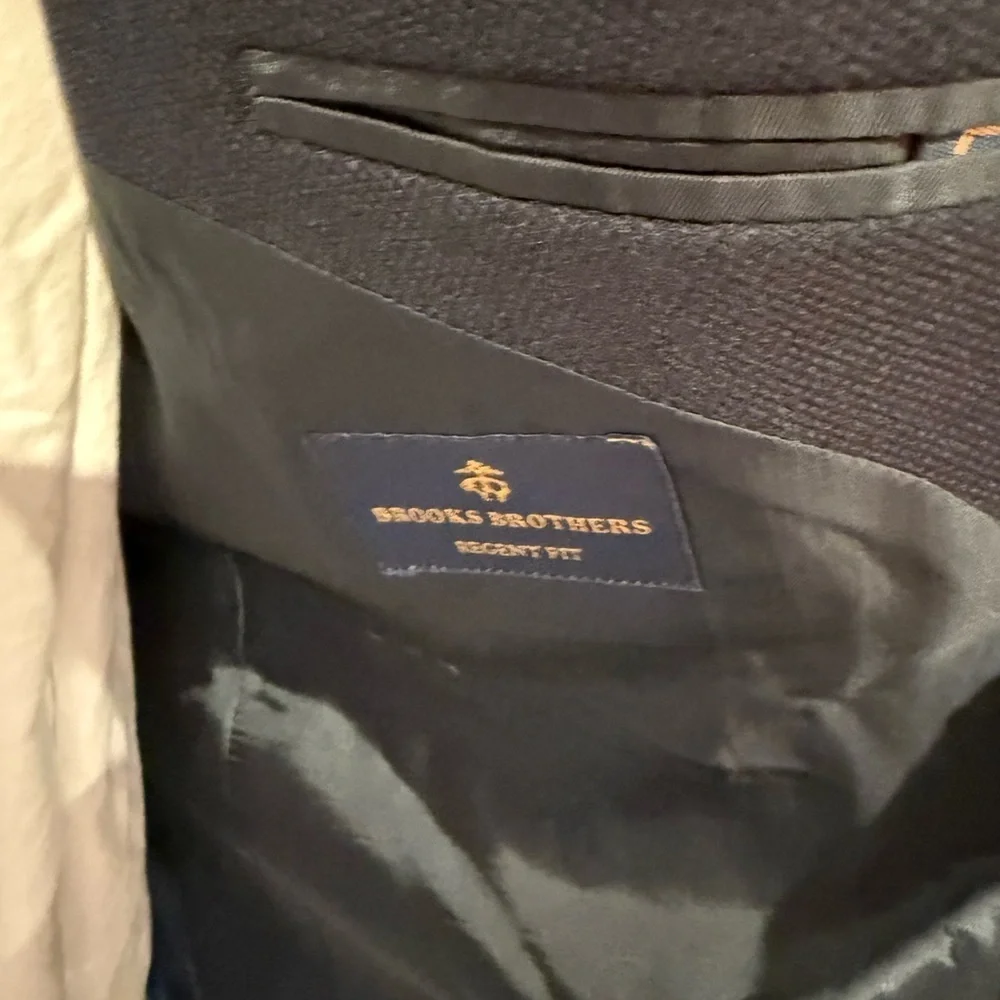 Brooks Brothers Regent Fit Navy Blue Single-Breasted Men’s Blazer